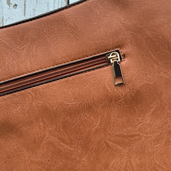 Leather Purse with Detachable Guitar Strap NWOT - Picture 4 of 8